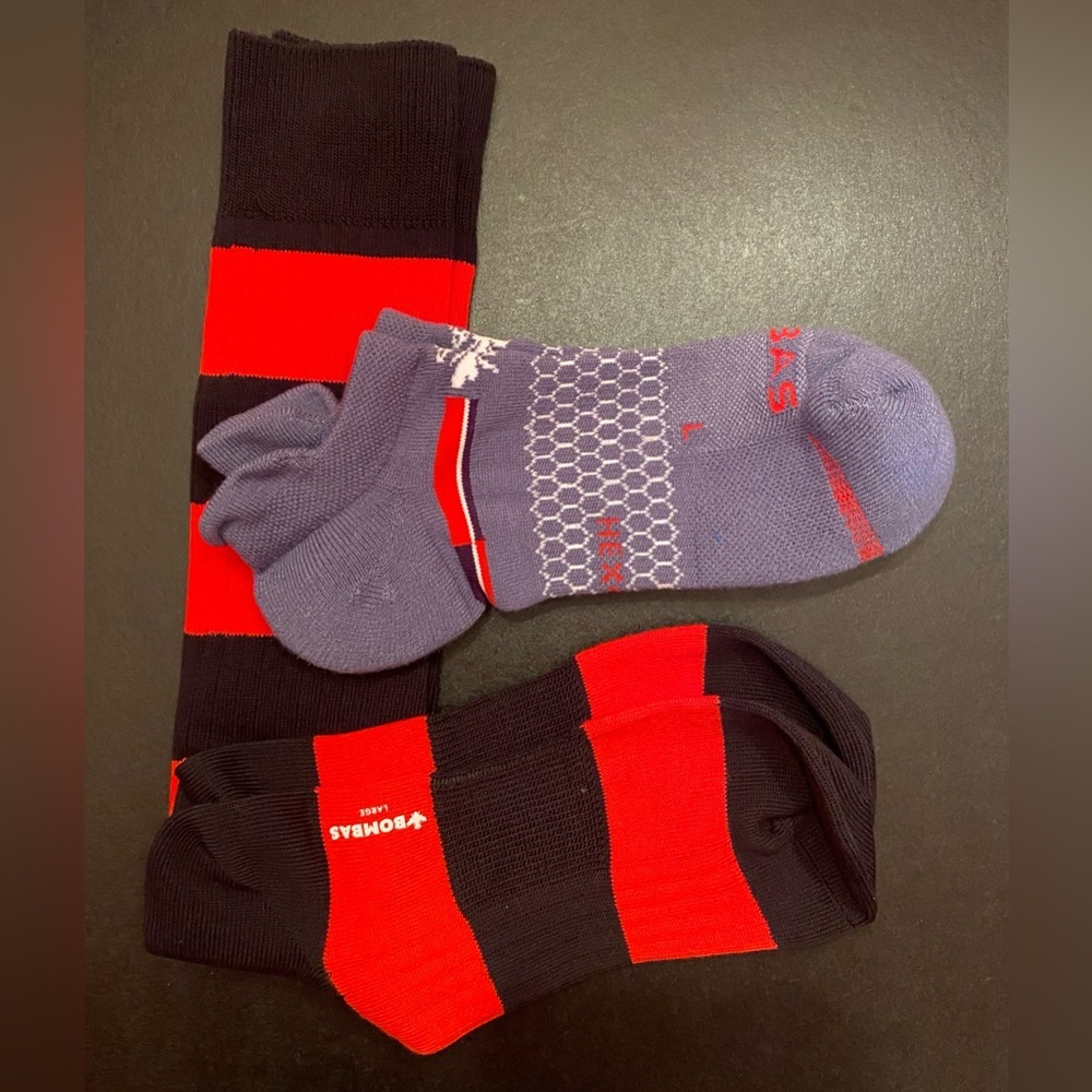 Bombas 2 Pair Woman's Socks Size Large (Black, Red, Gray) NWOT